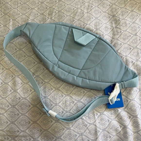 Adidas Fanny Pack - Picture 2 of 4